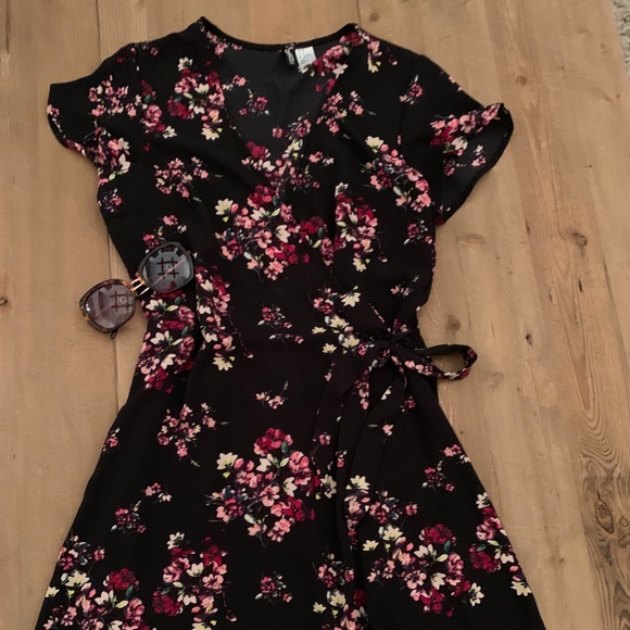 h&m floral wrap dress